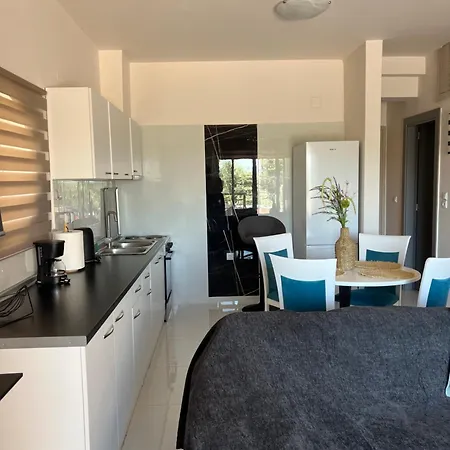 아파트 La Terra Luxury Kivérion